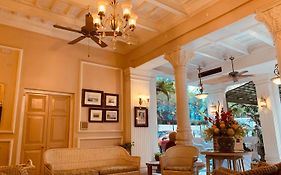 The Elgin Fairlawn, Kolkata